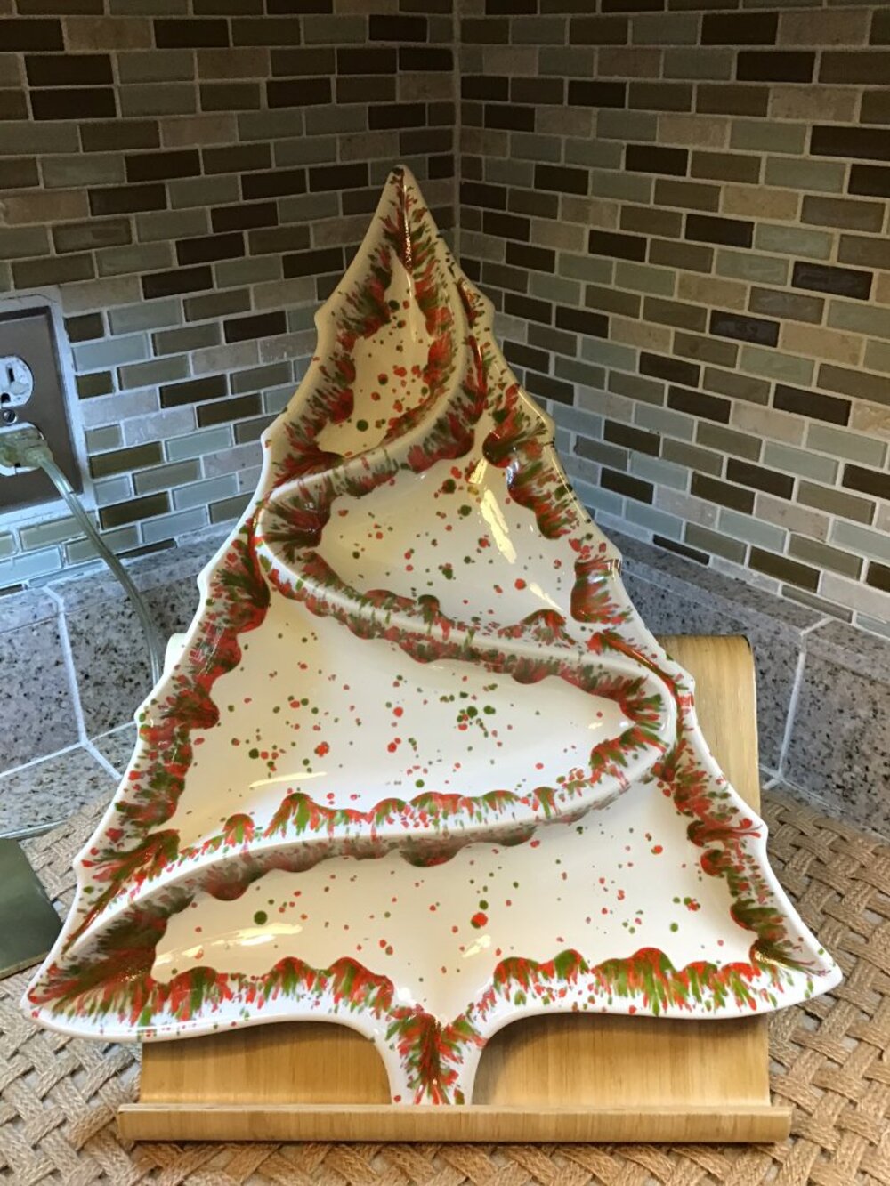 MCM VTG Christmas tree divided splatter ware dish tree